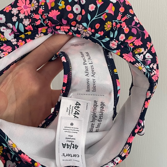 BNWT UPF50 Rash guard long sleeve with bottoms - Picture 4 of 5